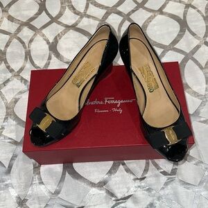 Step into success!  Classic profesional yet fashionable style to achieve all